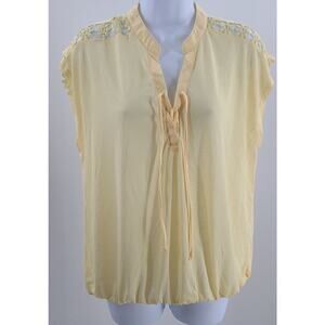 Flawless Vintage Y2K boxy crochet lace trim lace front‎ blouse yellow Size XL